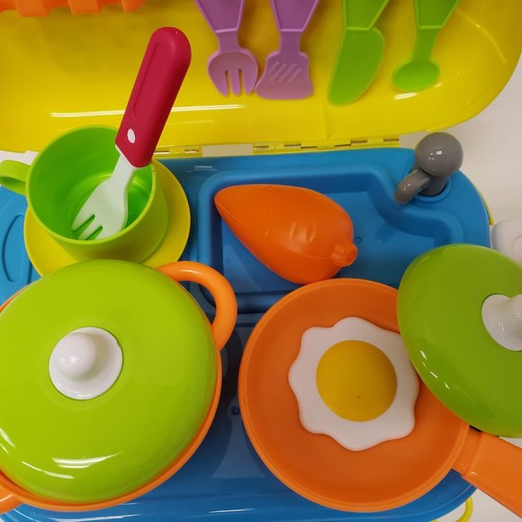 New Portable Mini Toy Kitchen set - Picture 7 of 15